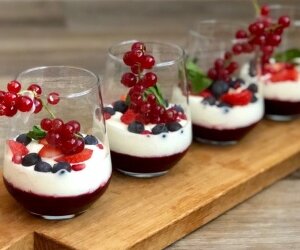 Feestelijk rood fruit Kerstdessert | AAYA-proof recept