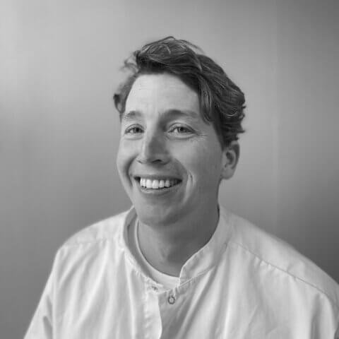 "De kunst van cosmetische geneeskunde: Een gesprek met Joost Strooker" cover