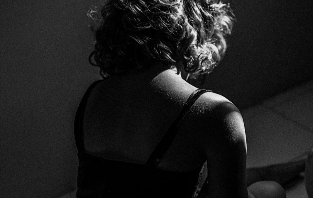 Het ‘mannenhormoon’ bij vrouwen: is testosteron de oorzaak van jouw futloosheid?