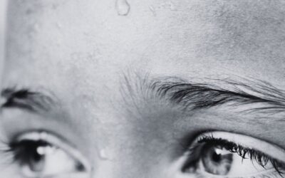 Overmatig zweten: oorzaken, impact en wat je eraan kunt doen